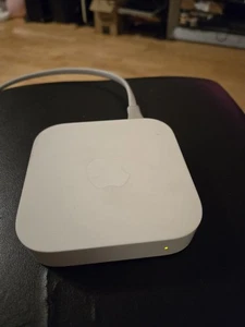 Apple A1392 Airport Express 2. generacji dwuzakresowy router WLAN 802.11n - Zdjęcie 1 z 4
