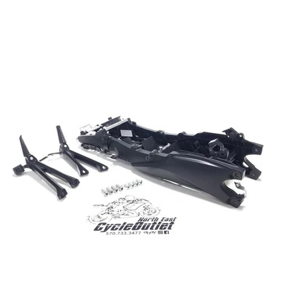 2022 11-25 SUZUKI GSXR600 GSXR750 OEM REAR SUBFRAME BACK SUB FRAME STRAIGHT - Image 1 of 4