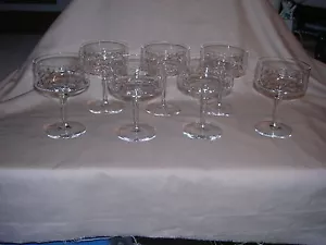 Siete vasos de champán grabados florales vintage/vajilla de tallo Lenox - Imagen 1 de 3