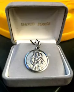 VINTAGE STERLING SILVER RELGIOUS SAINT CHRISTOPHER PENDANT ITALY DAVID JONES BOX - Picture 1 of 3