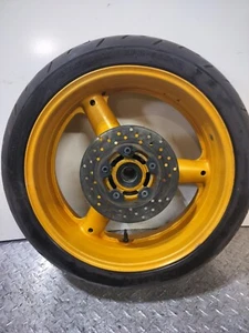 Suzuki GSXR 750 1996-1999 OEM RUEDA TRASERA TIENE UNA CURVA PEQUEÑA - Imagen 1 de 15
