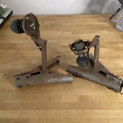 Deux Spots A Pince Lita À Restaurer Sortis De Grange  - Photo 1/4