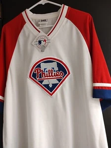 Phillies Men's PulloverSize Large New With Tags Short Sleeve White - Picture 1 of 5