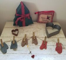 Primitive/Folk Style Country Christmas Decor Lot Embroidered Pillow Mittens Tree
