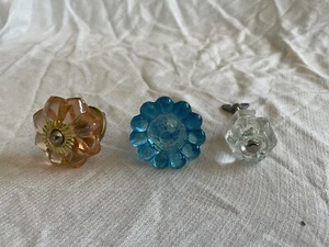 Lotto 3 pomelli cucina cassetto armadio vetro blu arancione trasparente - Foto 1 di 18