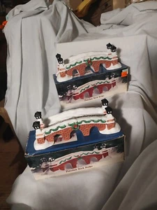 Christmas Heartland Valley Village Porcelain Brick Bridge Set 2 - Picture 1 of 17