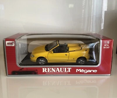 1:18 SCALE ANSON YELLOW RENAULT MEGANE DIECAST MODEL COLLECTION - Image 1 of 4