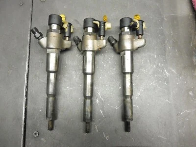 Vauxhall/Renault/Nissan 2.3 DCI M9T 2010-inyectores individuales código 166000372R Foto 1 de 4