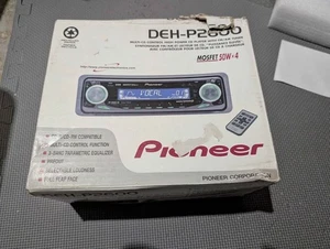 Reproductor de CD estéreo Pioneer DEH-P2600 Old School control remoto Mofset 50Wx4 - Imagen 1 de 4
