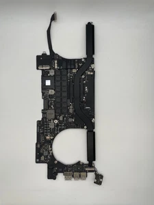 Placa defectuosa Apple MacBook Pro 15" A1398 820-3332 solo para piezas/reparación - Imagen 1 de 4