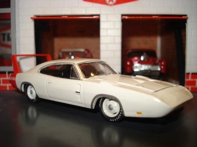 1969 DODGE DAYTONA R/T LIMITED EDITION MOPAR WINGED WARRIOR 426 M2 1960'S MUSCLE - Image 1 of 4