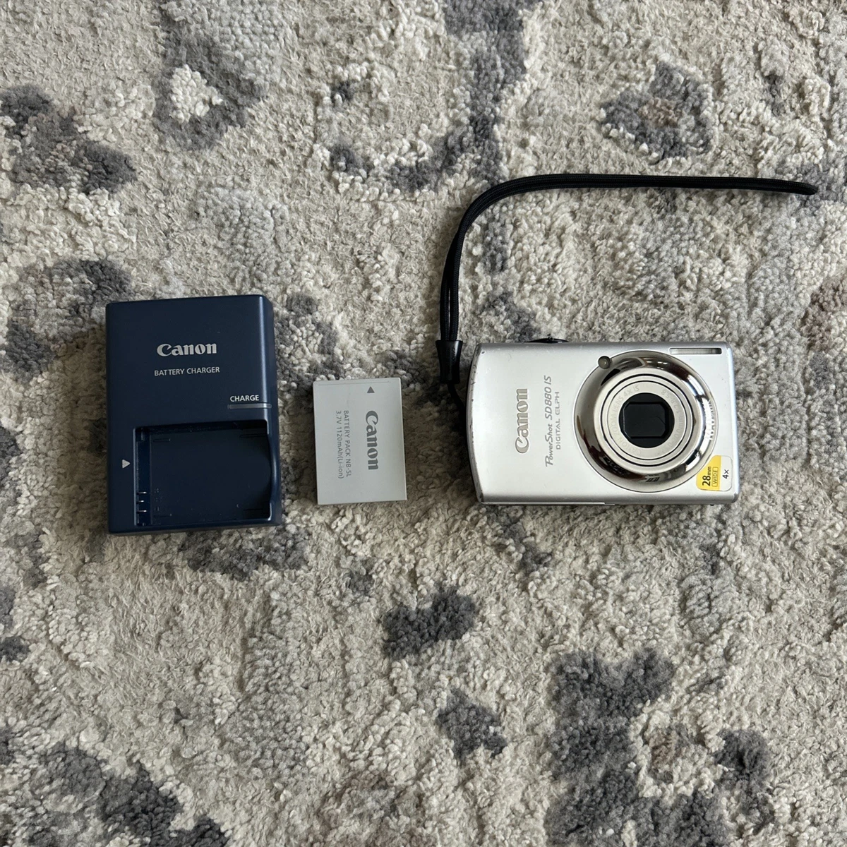 極希少】 Canon PowerShot 880IS デジカメ PC1308 極希少】 Canon