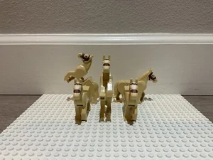 5 Of LEGO BRAND-NEW TAN HORSES FROM LEGO LION KNIGHT CASTLE 10305 21325 - Picture 1 of 1