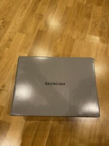 Balenciaga shoes box 37x27x15cm