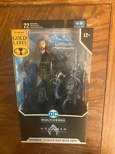 2023 MCFARLANE DC MULTIVERSE AQUAMAN STEALTH ANZUG MIT TOPO GOLD ETIKETT NEU - Bild 1 von 2