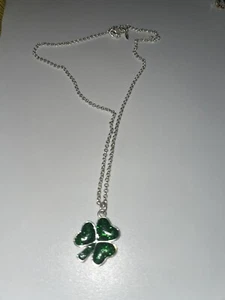 Silver Tone leaf Lucky Clover"green enamel Pendant Necklace - Picture 1 of 13