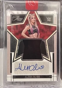 2024 Three Count WWE Superstar Swatches Autographs #SA-ABS Alexa Bliss #21/99 - Bild 1 von 2