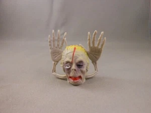 Vtg Horror Monster Ghoul Zombie Halloween Finger Puppet Wiggler Figure Rare #6 - Picture 1 of 5