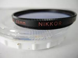 NIKON 52mm B12 BLUE FILTER MINT WITH CASE PERFECT LOOKS UNUSED HEAVY BRASS RED - Picture 1 of 5
