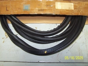 1991 -92  GMC Sonoma - Chevrolet S-10 Door Weatherstripping 15683709 OEM NOS - Picture 1 of 1