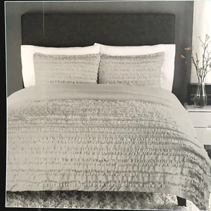NEU CYNTHIA ROWLEY Shabby französisches Landhaus Bettdecken-Set Queen Chic Rüschen - Bild 1 von 3