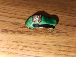 Green Beret Pin - Picture 1 of 2