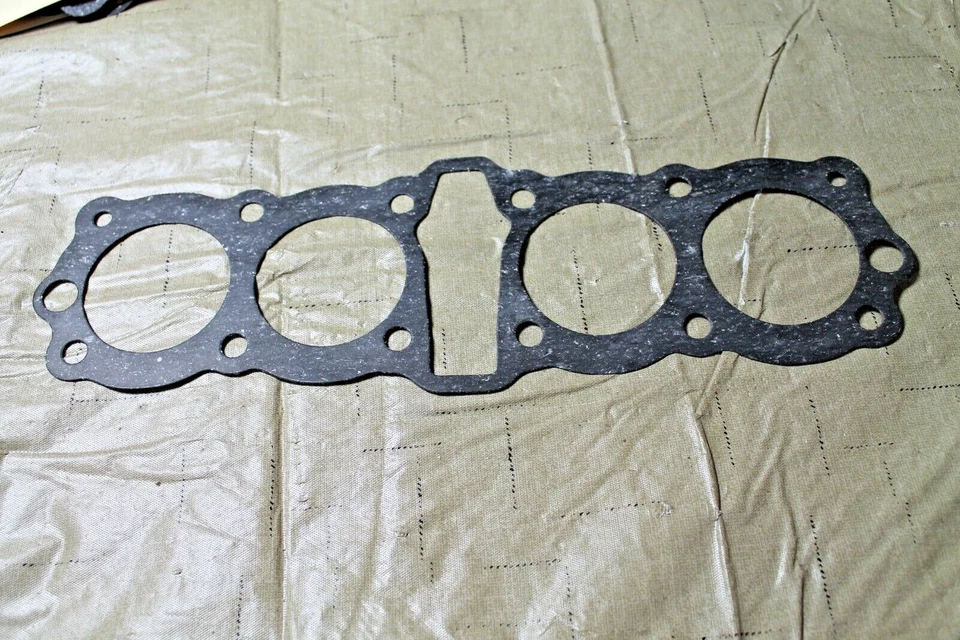 Junta base de cuatro cilindros Honda CB500 12191-323-000 NUEVO DE STOCK Foto 1 de 1