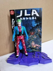 JLA JOKER VARIANT FIGURE WITH STAND & DISPLAY CARD, 1998 HASBRO, LOOSE & MINT - Picture 1 of 2