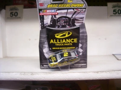 Camión Brad Keselowski Alliance 2016 1/64 #2 piezas Nascar auténtico Wave 7 Foto 1 de 3