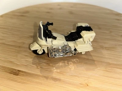 Transformers G1 Groove Takara - Photo 1/4