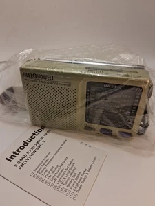 Vintage Bell Howell FM/MW/SW 9 Band World Receiver New - Picture 1 of 9