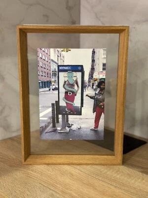 Póster postal fotos enmarcadas Kaws edición limitada Foto 1 de 4