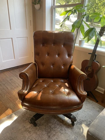 Stow and Davis Vintage Leather Chair ￼ Cover