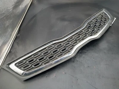 2012 - 2015 Kia Rio Upper Grill Chrome & Black OEM 863501W010 - Image 1 of 4