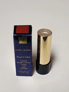 Lápiz labial mate color puro Estee Lauder RECARGA #699 Thrill Me 0,12 OZ - Imagen 1 de 2