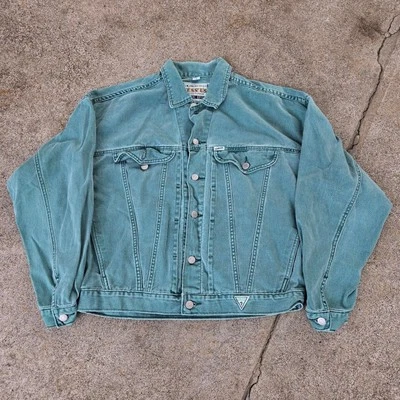 Jaqueta de caminhoneiro vintage anos 90 GUESS JEANS triângulo logotipo patch lavagem tom terra denim GG - Imagem 1 de 4