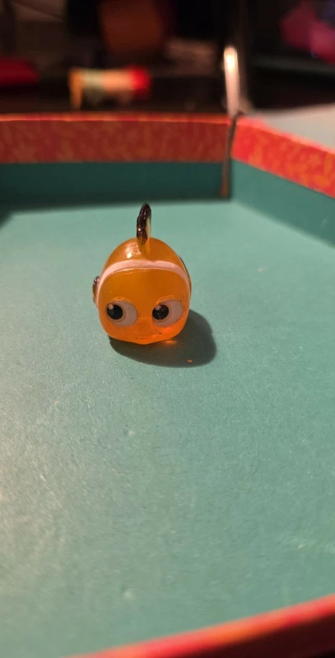 Doorables Halloween y otros, Disney Lets go, Academy & Muppet & NMBC luz negra Foto 1 de 1