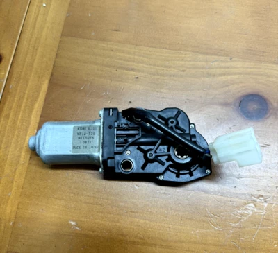 2011-2017 Infiniti QX56 QX80 Left Rear Third 3rd Row Seat Motor OEM - Image 1 of 4