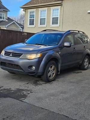 Mitsubishi: Outlander Foto 1 de 4