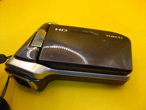 Sanyo Xacti VPC-HD700br Camcorder 7.1MP 720P Silver Video Camera with Charger VG - Picture 1 of 13