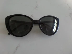 Latest LINDA FARROW black frame cat eye gray lens LFL/517/1 made in JAPAN - Picture 1 of 7