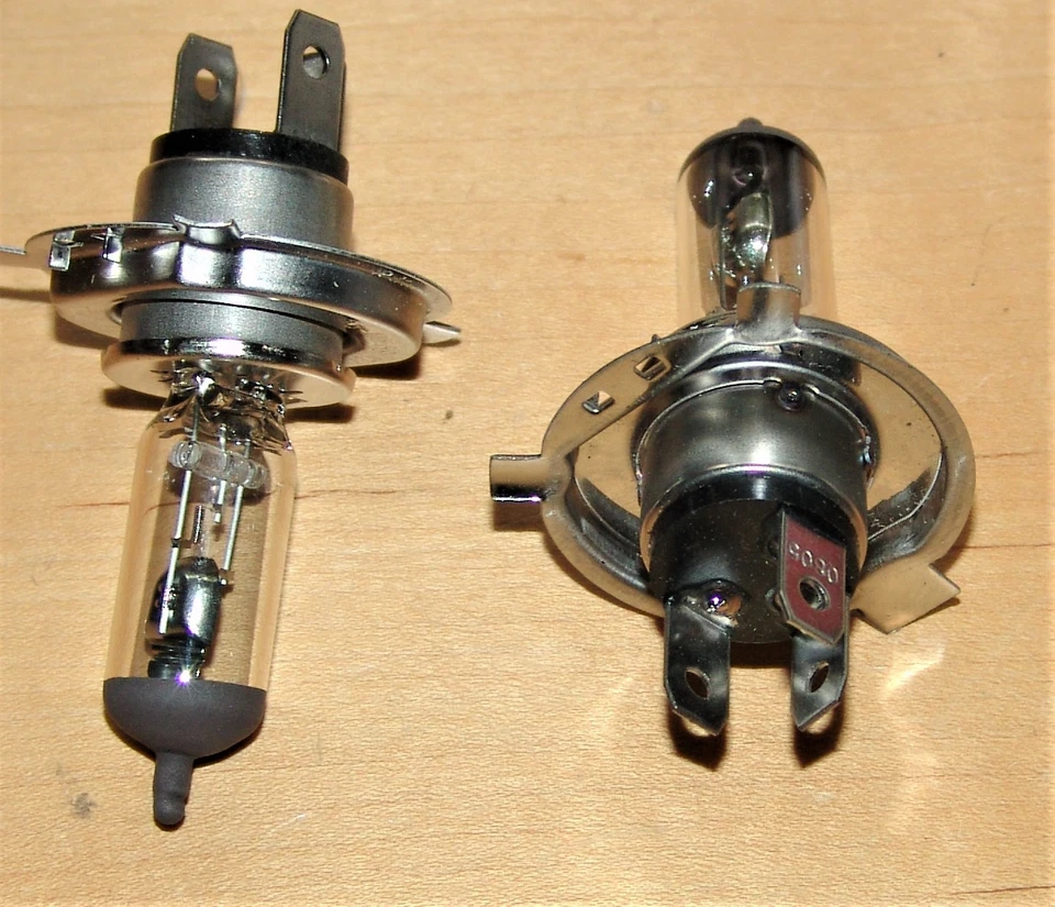 Лампа для фары HS1 12 В 35/35 Вт Yamaha Zuma 50 галогенные (2) 1 МЛ-84314-00-XX - Изображение 1 из 1