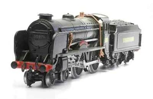 Dapol C035 - 4-4-0 Schools Class Locomotive 'Harrow' 00 Gauge Plastic Kit Plus T - Picture 1 of 11