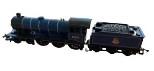 B12 4-6-0 BR Blue Loco 61525 & 2 R024 Coaches - Unboxed, VGC, OO Gauge Railway - Picture 1 of 4