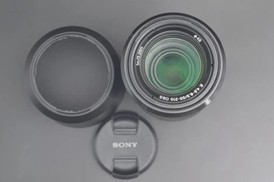 Sony E 55-210mm f/4.5-6.3 OSS Black SEL55210 Lens #G38 - Image 1 of 4