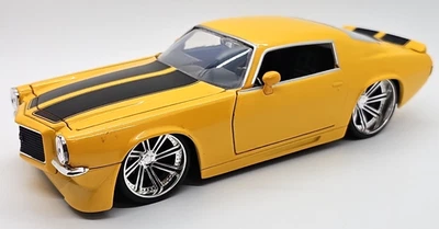 Jada 1:24 Diecast 1971 Yellow Black Camaro SS Bigtime Muscle Diecast Car - Image 1 of 4