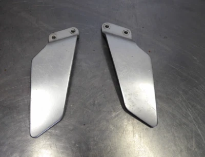 90-99 Yamaha FZR600R Juego de protectores de talón conductor delantero 3HE-27446-01-00 Foto 1 de 2