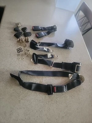 Juego de pares de cinturones de seguridad traseros izquierdo derecho OEM BMW E28 83-88 528E 533I 535I Foto 1 de 4