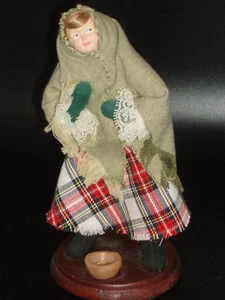 MUÑECAS CUATRO HERMANAS 1995 HANNA MENDUS Muñecas Dickens Originales LITTLE MATCHGIRL - Imagen 1 de 3