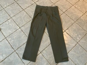 DOCKERS Khaki Pants Pleated Classic No Wrinkles Green 36 x 34 - Picture 1 of 3